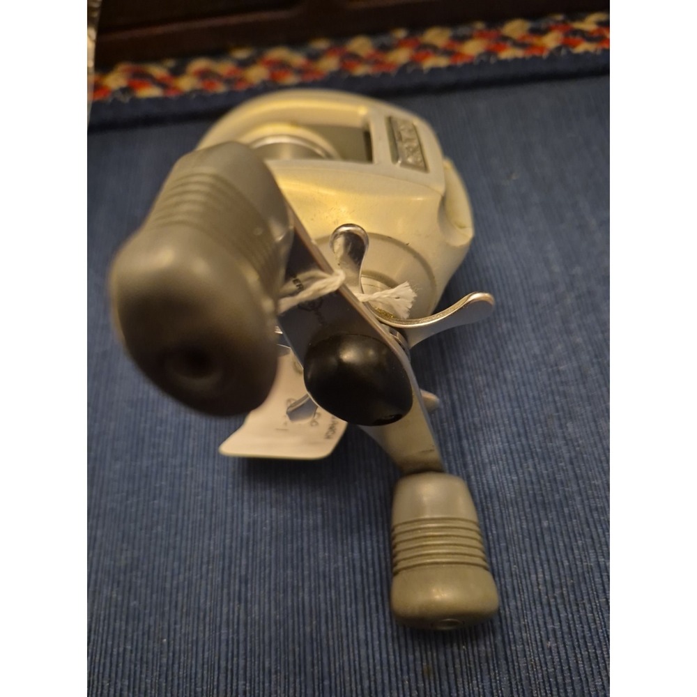 SHIMANO CHRONARCH BANTAM 100 Fishing Reel